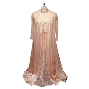 Gorgeous Vintage Glydons Lace & Applique Peignoir and  Lace Nightgown Peach Elegance