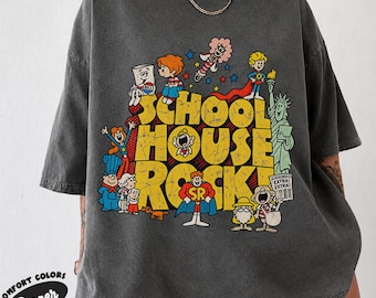 Vintage-Shirt mit Cartoon-Figuren aus den 70ern, Retro-T-Shirt mit Collage aus dem Samstagmorgen-Fernsehprogramm.