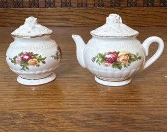 Royal Albert Old Country Roses - Fluted Teapot Salt and Pepper Shakers