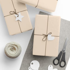 Rollo de papel de regalo color almendra liso / Papel de regalo color almendra liso, papel kraft en blanco, Navidad, cumpleaños, boda, vacaciones, blanco minimalista