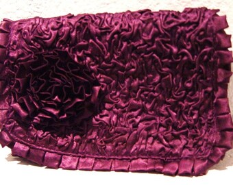 Evening bag made of recycled textiles