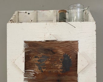 Shabby Antique Wood Medicine Cabinet / Antique Creamy White Cupboard / Cottage Chic