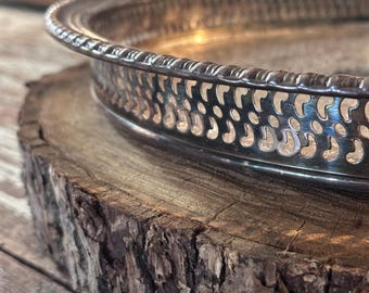 Vintage Round Etched Silver Plated Serving Tray / Slotted Lattice Rimmed Edge / Serving Tray / Candle Tray / Vanity Tray