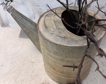 Galvanized Watering Can #10 / Vintage Watering Can / Country Living Style