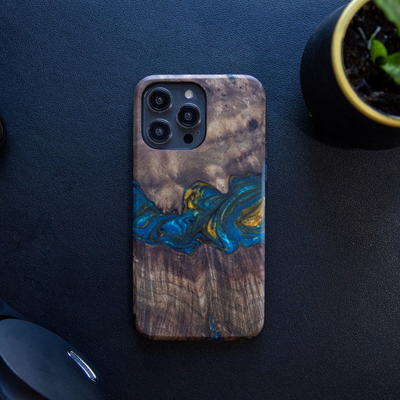 iPhone 14 Pro 箱ケーブルあり➕carvedライブエッジレジンケース