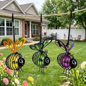Solar Hanging Garden Lights, Metal Bee Tree Decor, Glow in the Dark Insect Ornaments, Outdoor Patio Yard Art, Waterproof Solar Bug Lanterns