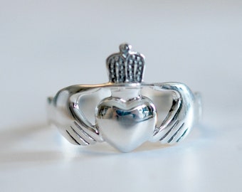 Sterling silver claddagh ring, rings for women, celtic ring, irish jewelry, heart and crown, love, friendship, loyalty, traditional claddagh