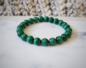 Green malachite bracelet, beaded stretch bracelet, green gemstone jewelry, green bracelet, gift for her, yoga, healing bracelet, wrist mala