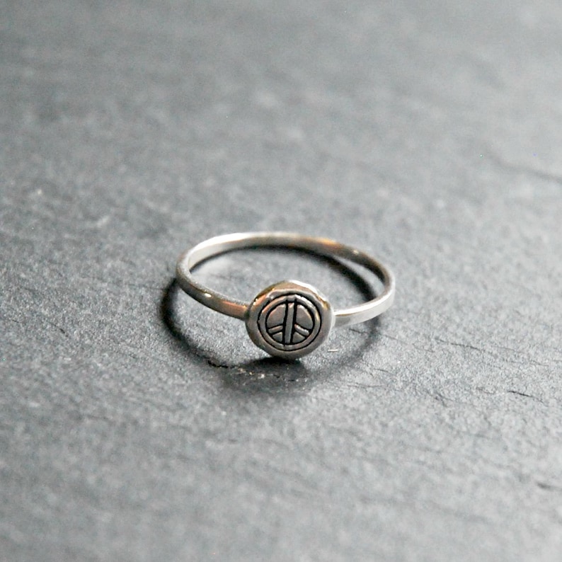Sterling Silver Peace Ring Silver Peace Symbol Ring Stacking Etsy Israel