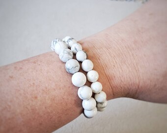 White howlite bracelet, gifts for him, white gemstone, mala, healing, yoga jewelry, marble bracelet, ball bracelet, bohemian jewelry