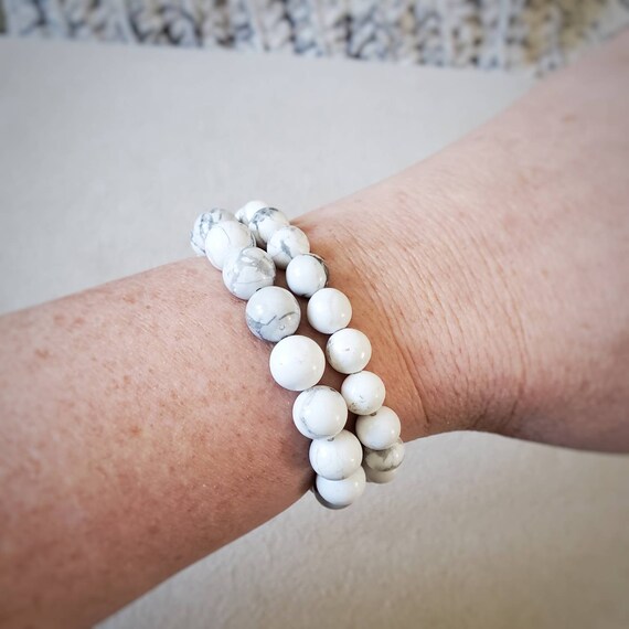 White howlite bracelet