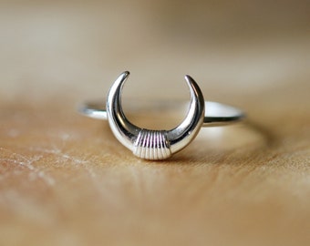 Silver moon ring, 925 sterling silver ring, crescent moon ring, celestial ring, antler ring, boho rings for women, boho jewelry for women