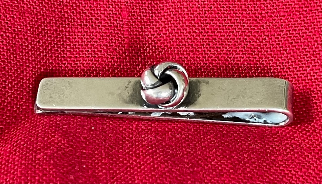 Pince De Cravate Vintage En Métal Américain "Right Makes Might" MCMVIII - Accessoire Homme Rétro