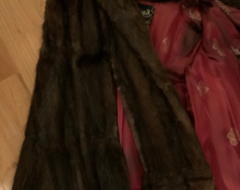 1940s vintage Mahogany Mink Jacket/Stole Versatile Warmth luxe satin lining, approximate size 6