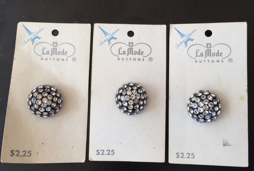 Three LA MODE Fashion Buttons 1960s GLAM Rhinestone and Black Plastic ...