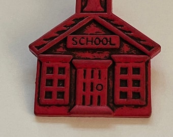 Vintage 1950s Little Red Schoolhouse Button Vintage Plastic
