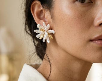 Brincos de Flor com Pérolas Barrocas, Pérolas de Água Doce Orgânicas, Banhados a Ouro 18K
