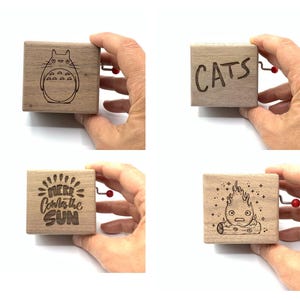 Mini Wooden Music Box – Choose Your Song – Hand-Cranked Gift with Themed Engraving – Friendship, Movies or Love Songs