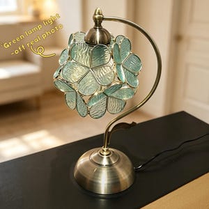 5-Petal Hydrangea Glass Table Lamp, Vintage Curved Arm Bedside Lamp, Aesthetic Floral Night Light for Bedroom Decor