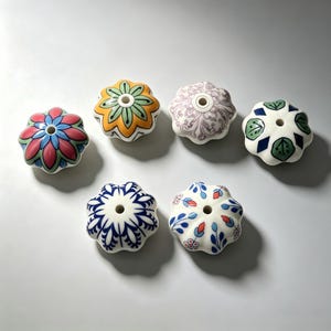 Colorful ceramic flower knobs,vintage dressing table knobs,Cabinet hardware,Floral drawer handles,Ceramic knobs,country-style decorations