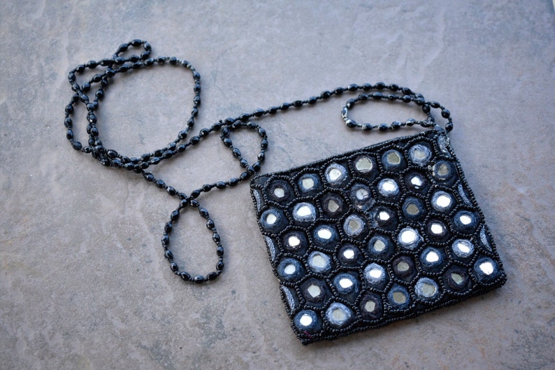 Moyna small cross body pouch
