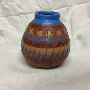 Navajo pottery #102hand crafted and signed by Gene W