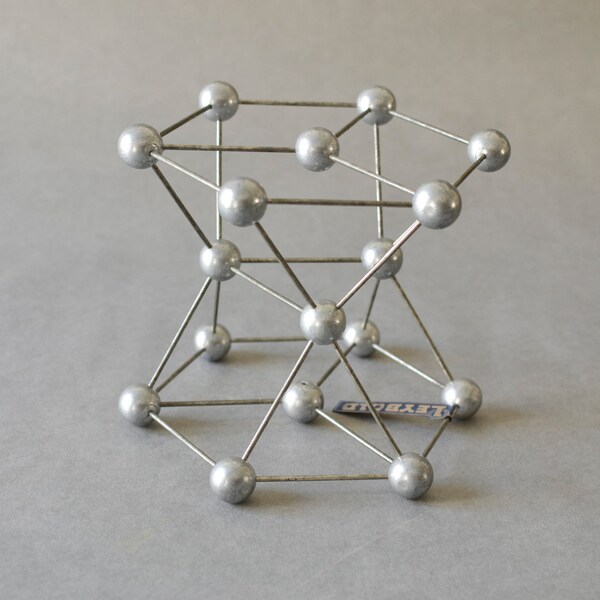Vintage molecular atom model chemistry lab supply geometric sculpture teaching material magnesium
