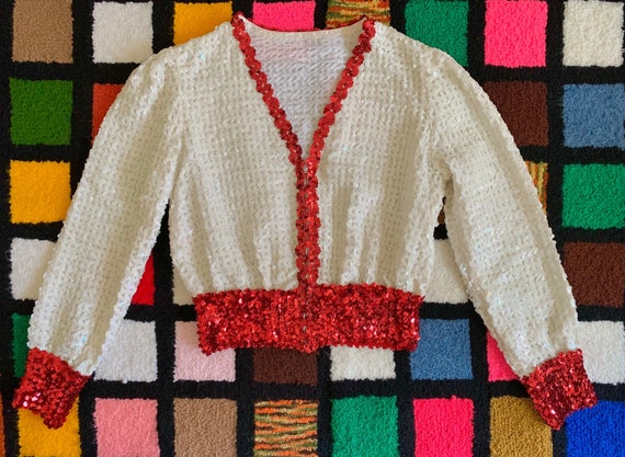 Vintage 1960s white + red sequin costume top // M… - image 1