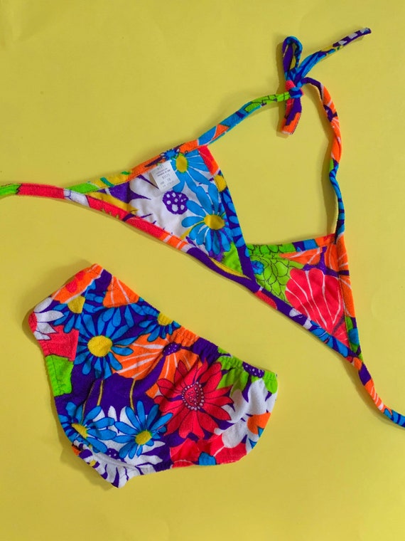 Deadstock 1970s psychedelic flower power bikini /… - image 2