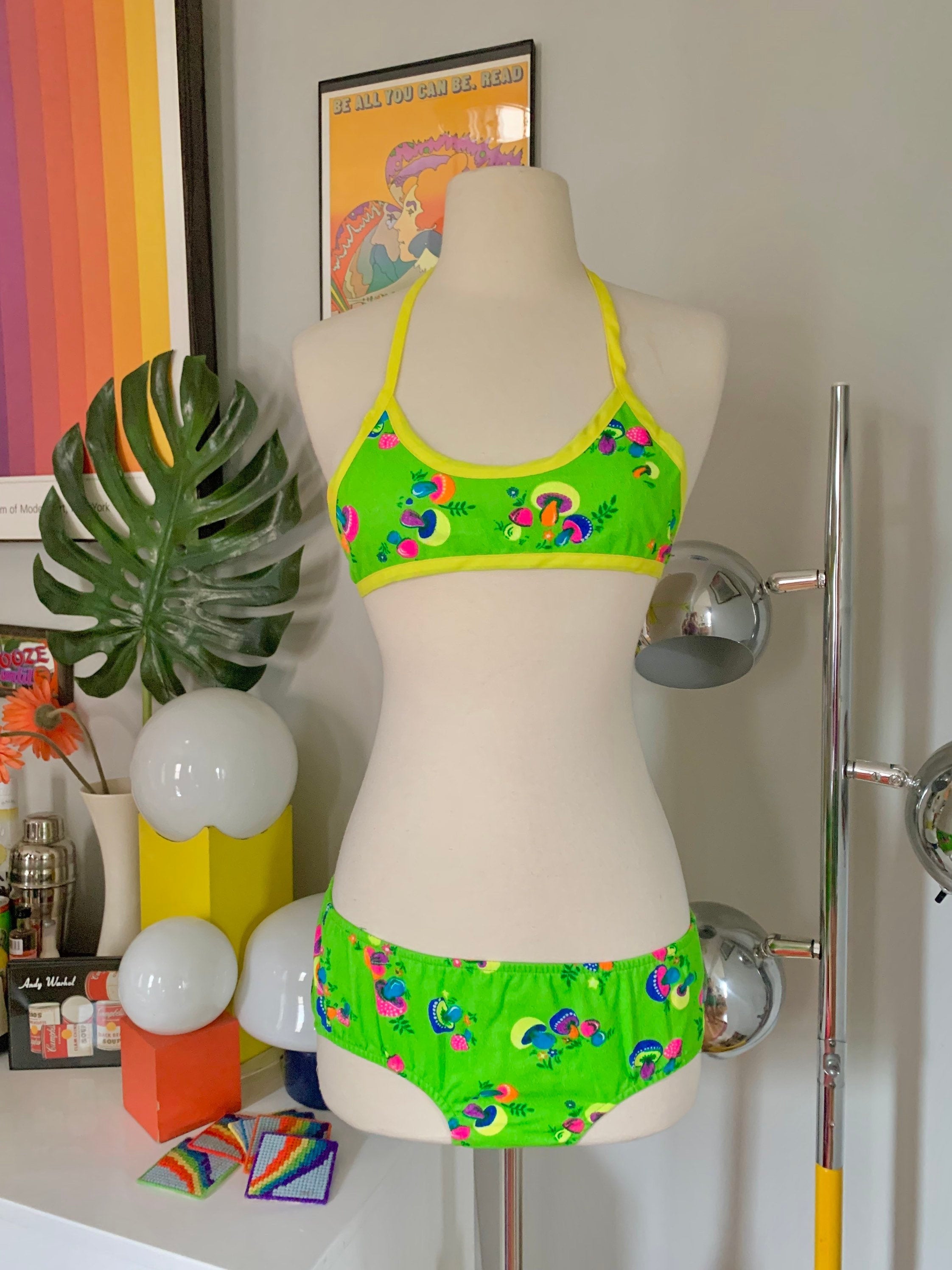 NWT Tommy Bahama Girls' 2-Piece Bikini Swimsuit Bathing Size 14