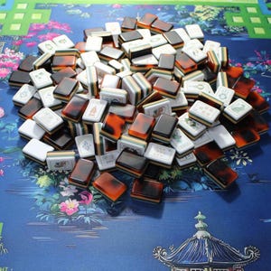 Fichas de Mahjong de Lujo Lotus Pavilion, Elegante Juego de Mahjong de Estilo Chinoiserie, Fichas Acrílicas con Diseño de Concha de Tortuga
