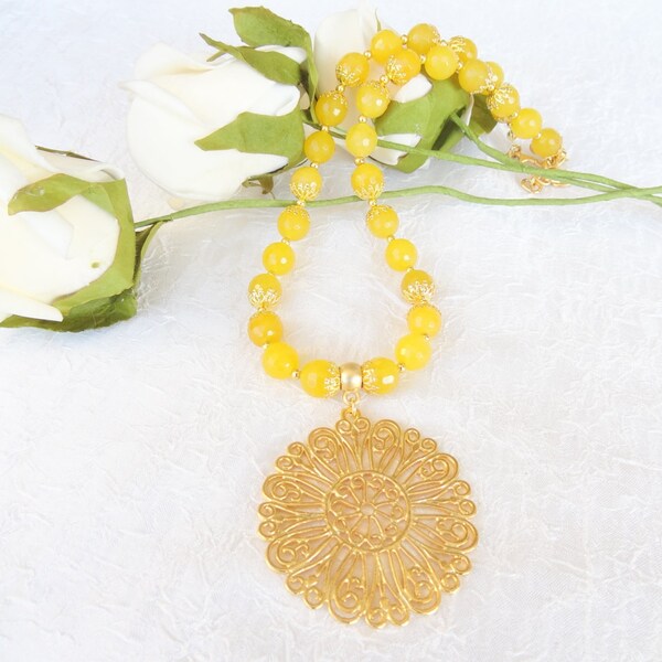 Yellow Agate Necklace, Gold Sun Necklace, Necklace, Gold Necklace, Mother Day