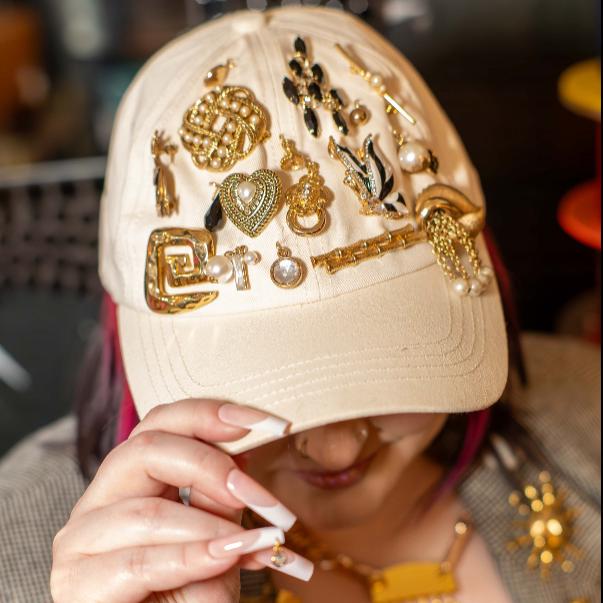 The World is Your Oyster Hat - Etsy display picture 3
