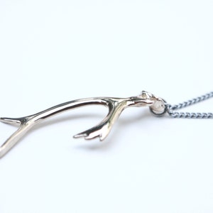 Collier Panache de caribou en bronze / Bronze caribou antler image 4