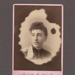 Composite-Kabinett-Karte einer jungen Frau - ungewöhnliche Künstler Palette Surround