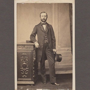 Early Reutlinger CDV of a Distinguished Looking Man