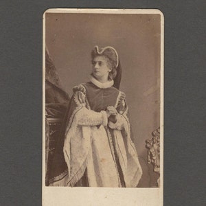 Sarony CDV of Actress, Mary F. Scott Siddons