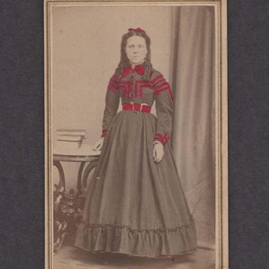 Unusually Tinted CDV of a Nicely Dressed Young Woman