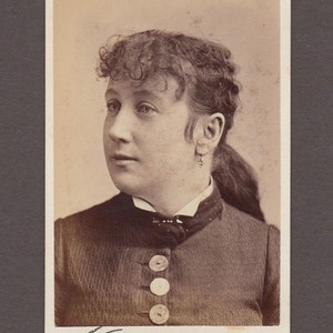 Mora CDV of Actress, Maggie Moore