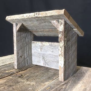 Hoher Scheunen Holz Krippenstall Krippe, Krippe, Krippenstall mit Licht, rustikale alte Scheunen Holz Krippe geeignet für Weidenbaum