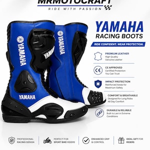 Puede incluir: Botas de carreras Yamaha azules, negras y blancas con paneles protectores, áreas reforzadas y el logotipo de Yamaha. El texto incluye MR MOTOCRAFT, RIDE WITH PASSION, YAMAHA RACING BOOTS, RIDE CONFIDENT. WEAR PROTECTION y descripciones.