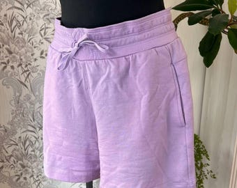 Pantaloncini da donna Icebreaker in lana viola con coulisse in vita, taglia S, in ottime condizioni.