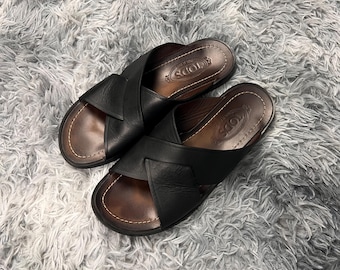 TOD'S Men's Black Leather Cross Strap Slide Sandals Shoes Size 8 US / 42 EU Made in Italy Luxury Designer Vintage Summer Slip On Flat Mules