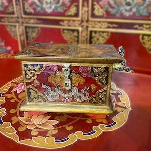 Authentic Tibetan Jewelry/Mala/Ritual Box, (Large), Hand-Carved & Hand-Painted, Thangka Colours,  Purifying Smoke Design, 14&quot; Made in Nepal