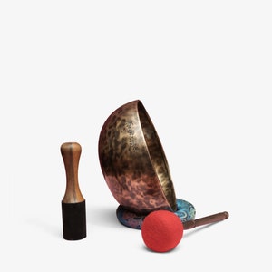 Full moon Singing Bowl,Authentic, 8 inches/20cm For Sound Therapy/Sound Healing/Meditation: Handmade Full Moon Singing Bowl, With Mantra