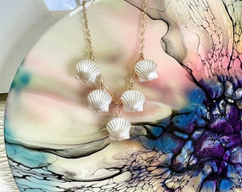 Seashell Charm Necklace, Gold Seashell Necklace, Beach Necklace, Elegant Shell Necklace, Simple Charm Necklace, You Are Not Alone - Esme