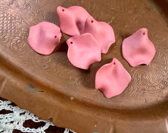 Pink Petal Charms, Acrylic Plastic Lucite Blush Coral Pink Flower Petal Beads Pendants - Lot of 6