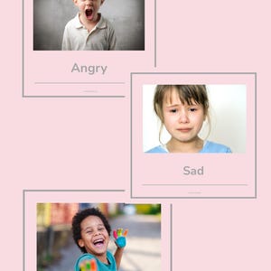 Peut inclure: Une feuille rose intitulée Pink 4 to a page Emotion Cards Preview présentant trois cartes rectangulaires. Chaque carte affiche une photographie d'un enfant exprimant une émotion étiquetée Angry, Sad ou Happy, avec une ligne pour écrire.