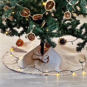 Christmas tree skirt, beige linen Christmas tree cloth skirt for Holiday decor