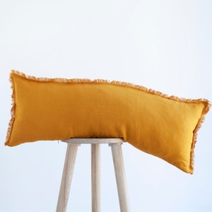 Poszewka na poduszkę lędźwiową Marigold Yellow, frędzlowa krawędź żółta poduszka lędźwiowa, długa poduszka lędźwiowa, żółta dekoracja pokoju - prezent na parapetówkę